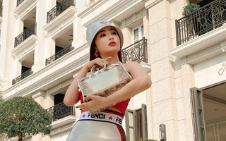 Trải qua 2 lần sinh nở và đã bước qua đầu 3 từ lâu, Mina Phạm vẫn giữ vững phong độ của mình trên đấu trường nhan sắc.