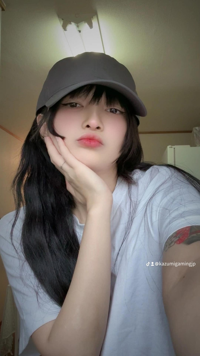 Chắc chắn, sự yêu thích và đón nhận của người hâm mộ là động lực lớn để Kazumi tiếp tục phát triển và thể hiện khả năng cosplay của mình.