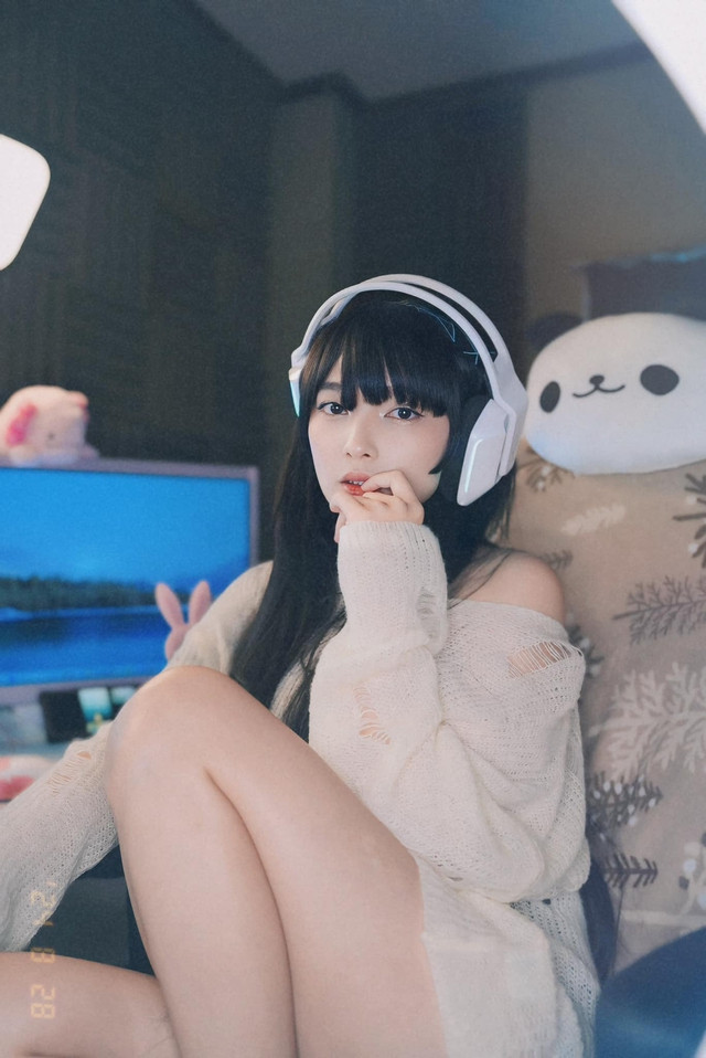 Trang cá nhân của Kazumi sở hữu gần 700.000 theo dõi, mỗi bài đăng đều thu về hàng vạn lượt tương tác.