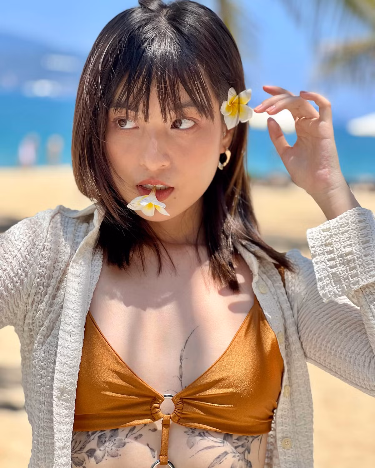 Nguyễn Lâm Thảo Tâm là một trong những nữ sinh 10X nổi tiếng trên mạng hiện nay được biết cô gái trẻ xinh như hot girl này được xem là một cao thủ về thành tích học tập của mình, với những thành tích đó khiến nhiều người phải khâm phục của cô gái mới 17 tuổi này.