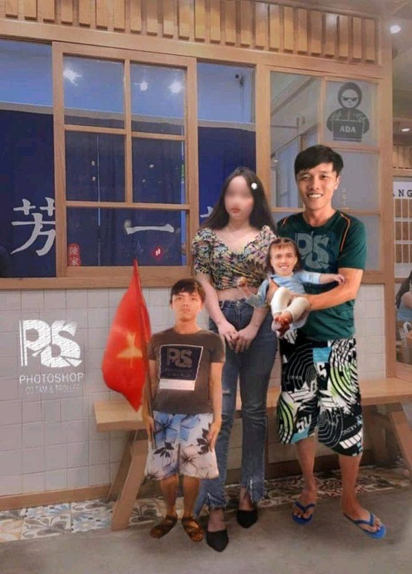 Thậm chí có nhiều bức hình cô nàng đang ngồi cạnh anh chàng photoshop nổi tiếng nhất mạng xã hội là Mai Xuân Huy.