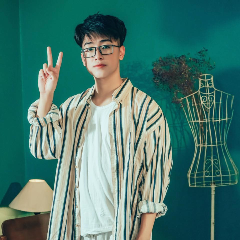 Hiện tại, post quảng cáo cho ứng dụng 18+ này cũng đã biến mất trên page của Lê Bảo.