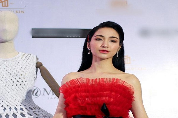 Hoa Minzy xin loi vi dang phat ngon gia ve dich Covid-19