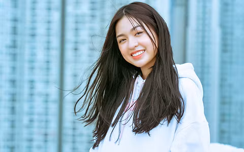 Dù chưa rõ giả thuyết nào đúng nhưng nhìn gương mặt Thanh Tâm, nhiều người bày tỏ không nhận ra.