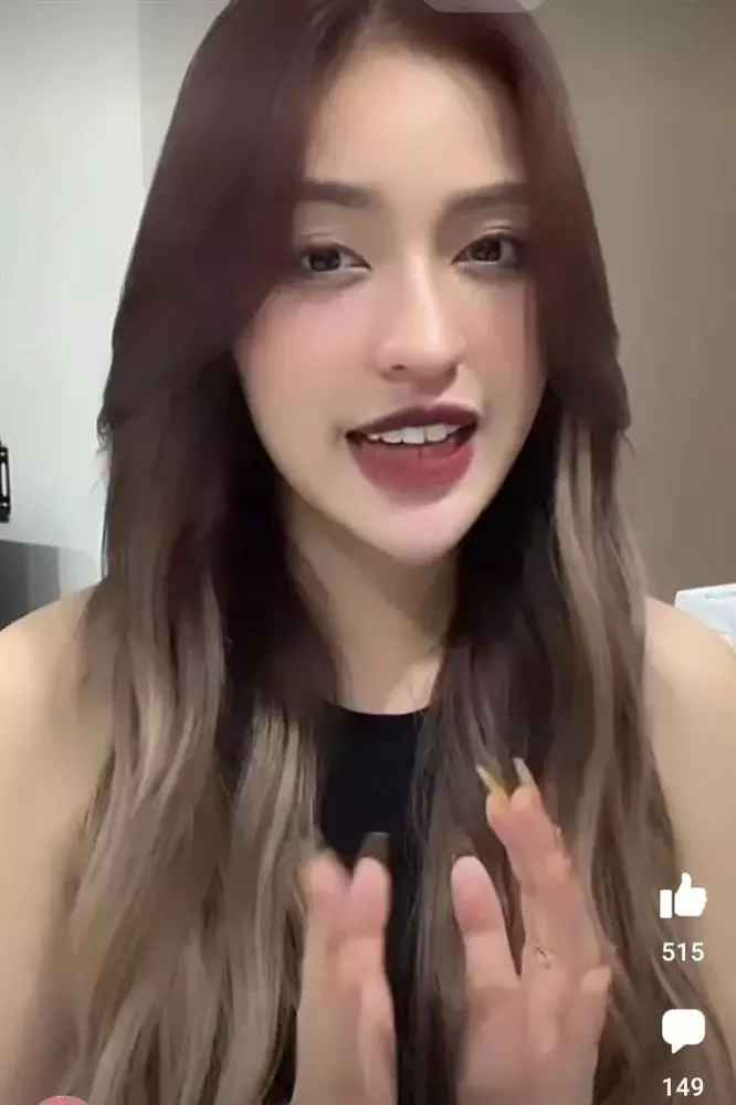 Cụ thể, trong clip mới đây, dân mạng còn nghi ngờ Thanh Tâm dao kéo quá đà khiến gương mặt không còn được tự nhiên như trước nữa.