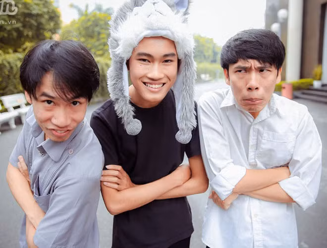 Tác giả cũng như nhân vật chính trong các clip của 1977 Vlog là 3 anh chàng Nguyễn Trung Anh, Nguyễn Việt Anh (anh em sinh đôi sinh năm 1992) và Nguyễn Văn Tân (sinh năm 2001).