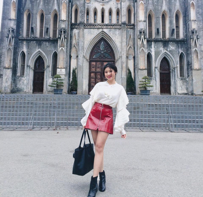 do học múa, luyện tập thể dục thường xuyên nên Thái Ngọc San sở hữu một thân hình cân cân đối. Điều đặc biệt nhất để lại ấn tượng là phong cách đa dạng của nàng hot girl GEN Z.