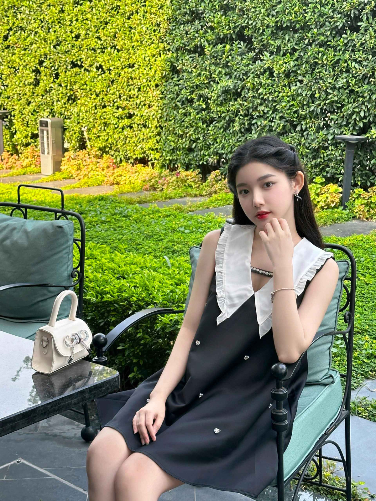 Cánh cửa đại học đối với nữ sinh không chỉ là trường nghề, nơi đây còn giúp Quỳnh Trương hoàn thiện bản thân, học cách sống tự lập, chủ động cả về vật chất lẫn tinh thần.