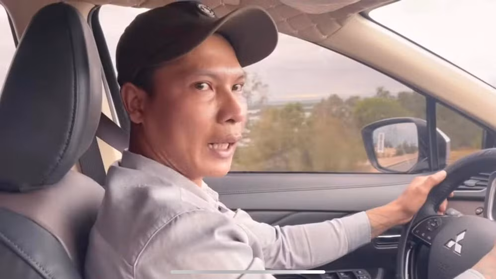 Tổng chi phí để hoàn thiện căn nhà này là gần 105 triệu, một phần cũng nhờ tiền nhân công xây dựng "cây nhà lá vườn" và trợ giúp của nhiều người quen.