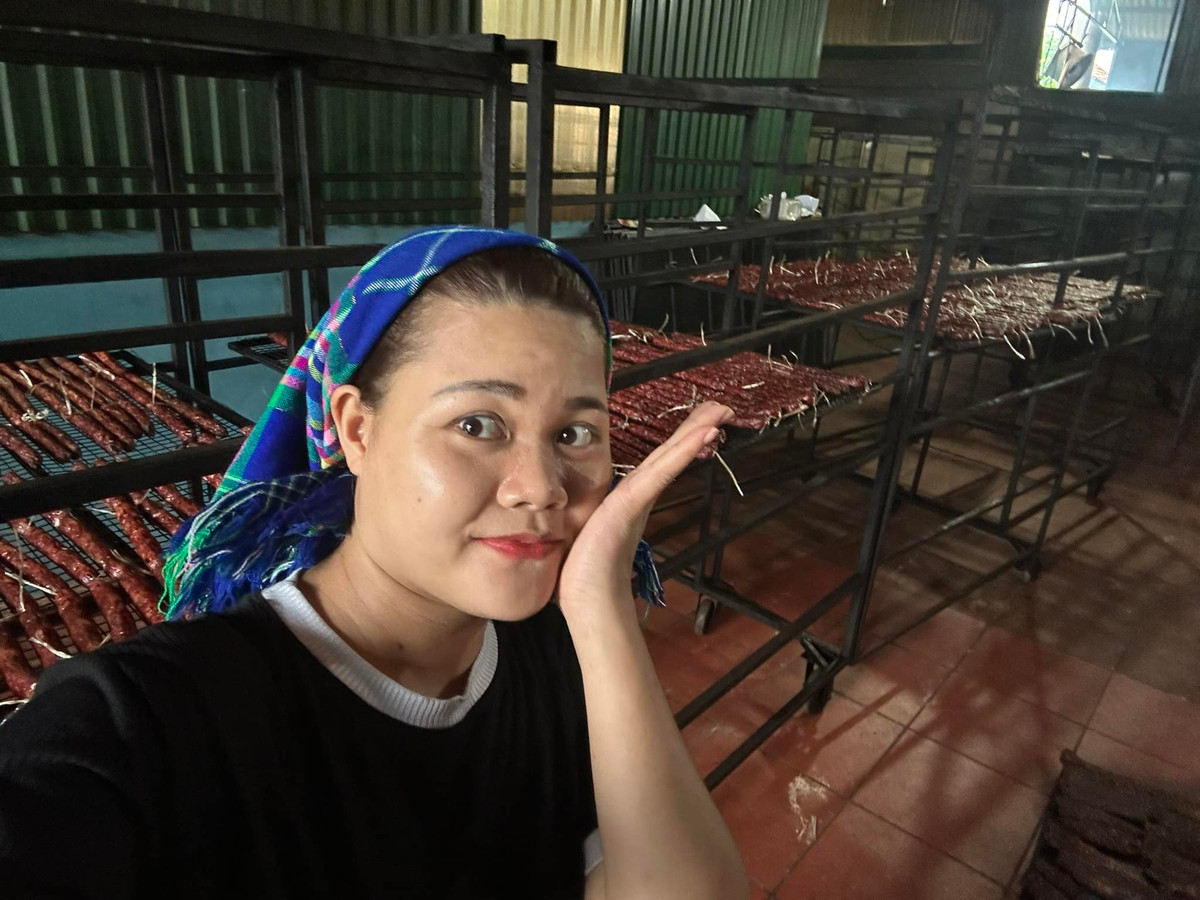 Hình ảnh những miếng sườn thấm đẫm gia vị sau khi đã được gác bếp trong một khoảng thời gian nhất định khiến cho nhiều người cảm thấy "tứa nước miếng".