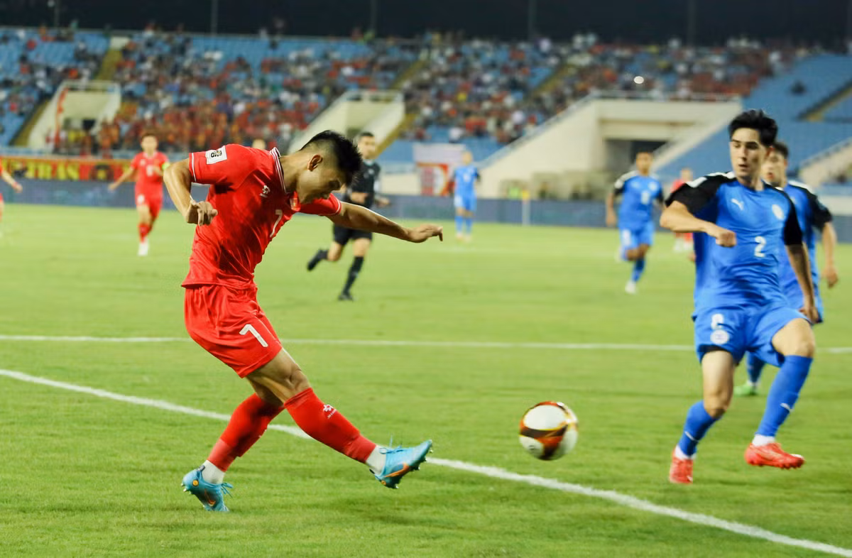 Thang kich tinh Philippines, doi tuyen Viet Nam nuoi hy vong di tiep