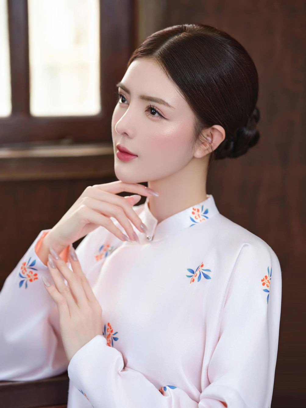 Những ngày đầu năm, "búp bê sống" Việt sẽ đi chúc Tết người thân, họ hàng và cùng bạn bè du xuân.