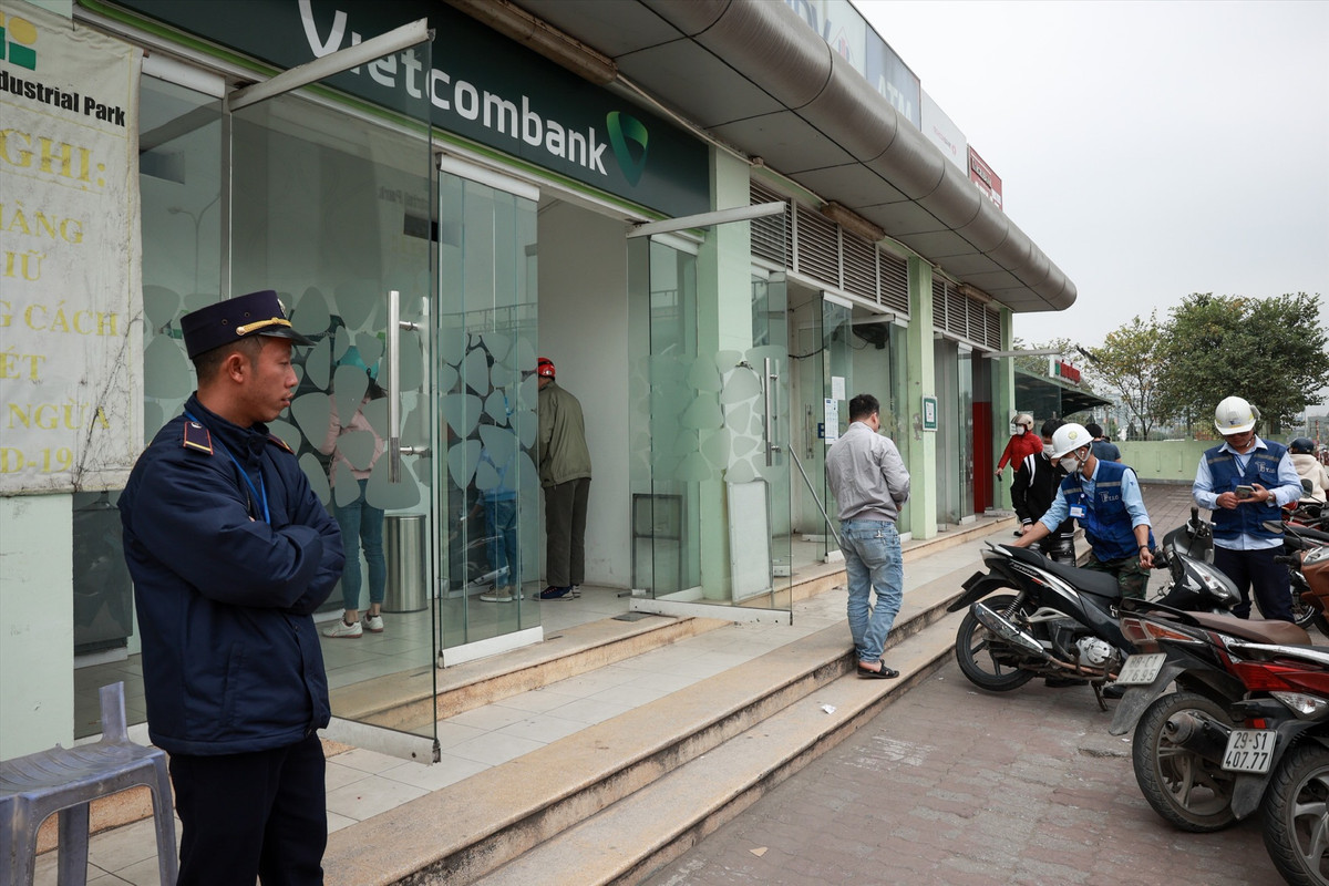 NHNN đề nghị các tổ chức tín dụng thực hiện nghiêm các biện pháp quản lý rủi ro, phòng ngừa, ngăn chặn hành vi gian lận trong hoạt động thanh toán.