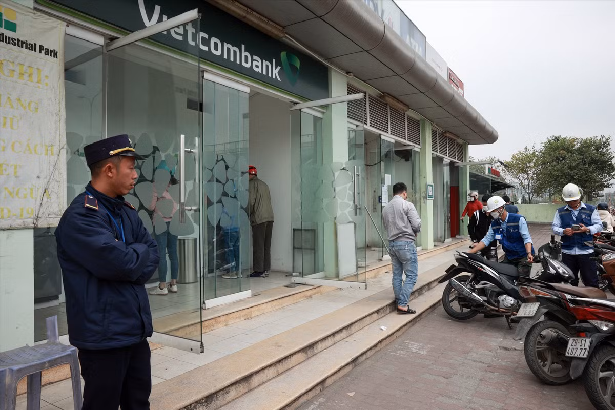 NHNN đề nghị các tổ chức tín dụng thực hiện nghiêm các biện pháp quản lý rủi ro, phòng ngừa, ngăn chặn hành vi gian lận trong hoạt động thanh toán.