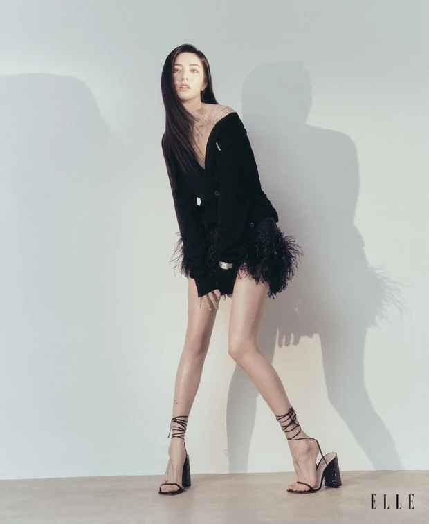 “Đối với tôi, diễn xuất là sự tự do. Tôi thích sống ở phiên bản khác chứ không phải Im Jin Ah (tên thật của Nana), diễn xuất cho phép tôi làm được nhiều điều”, người mẫu Hàn Quốc bày tỏ