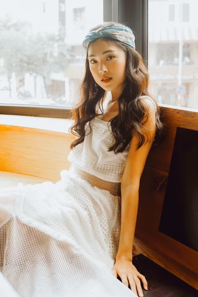 Tên tuổi của Misoa Kim Anh gây chú ý nhiều hơn khi tham gia chương trình hẹn hò cực hút giới trẻ cách đây 4 năm mang tên Vì Yêu Mà Đến.