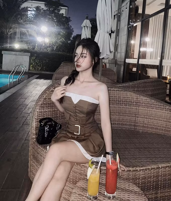 ù có người yêu là cầu thủ nổi tiếng nhưng Bùi Minh Trang lại rất kín tiếng, không mấy khi chia sẻ về chuyện tình cảm hay cuộc sống đời tư.