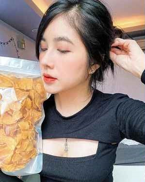 Vậy nên khi cả hai quyết định về chung một nhà, rồi đến khi đón con đầu lòng nàng hot girl và chàng streamer càng nhận được sự quan tâm lớn từ người hâm mộ.