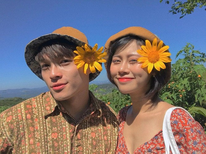 Cụ thể, bạn gái của Việt Phương Thoa có viết: "Sự may mắn luôn được đánh đổi bằng một thứ gì đó của chính mình. Nên đừng trông mong gì cả, giữ tâm vững chãi lòng an yên điều tươi đẹp tự khắc đến."