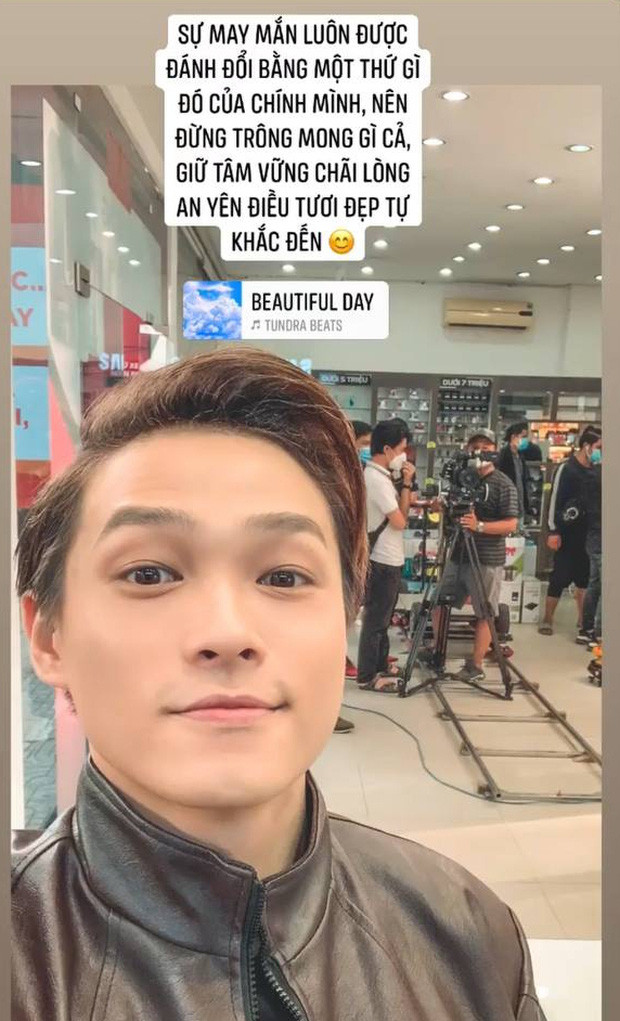 Mới đây trên trang cá nhân của mình, bạn trai cũ của Việt Phương Thoa bất ngờ đăng story đạo lý hậu vài ngày chia tay.