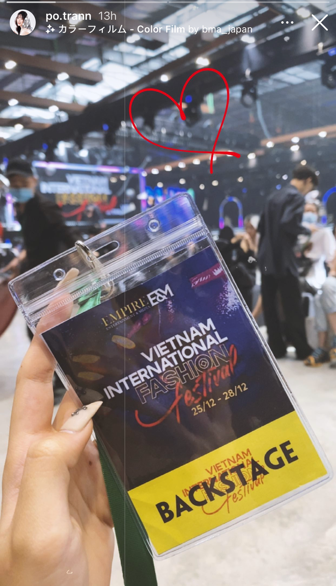 Khoe nhẹ chiếc thẻ sự kiện được Thanh Tâm đăng tải.