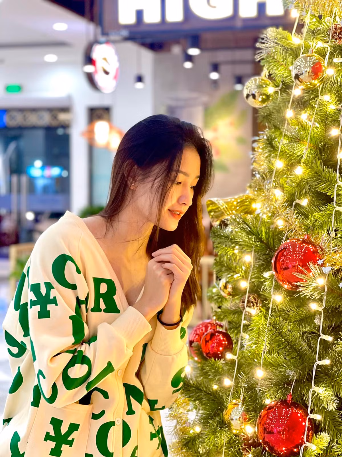 Ngoài bóng chuyền, Kim Thanh còn có thể chơi bóng rổ, bóng đá, những môn thể thao đề cao tinh thần đồng đội