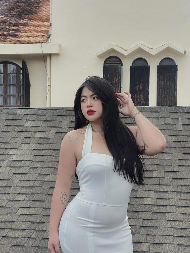 Cô gái Lâm Đồng sở hữu lượt theo dõi cao trên TikTok và những clip hướng dẫn cách phối đồ dành cho người ngoại cỡ của cô nàng thu hút hàng triệu lượt “thả tim”.