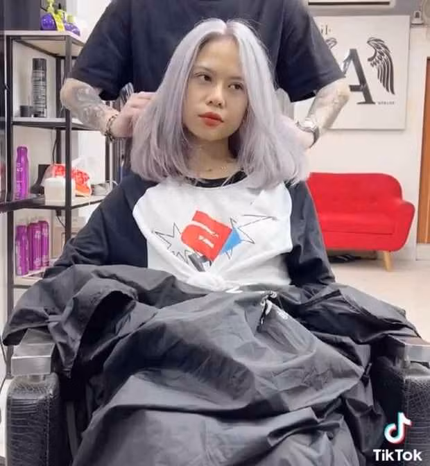 Theo đó, nhiều netizen "soi" ra Tlinh chỉnh sửa "sương sương" ở đôi mắt.