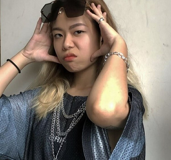 Thực tế, việc phẫu thuật thẩm mỹ đối với nghệ sĩ vốn không còn xa lạ. Hơn nữa, là con gái ai chẳng muốn mình đẹp hơn.