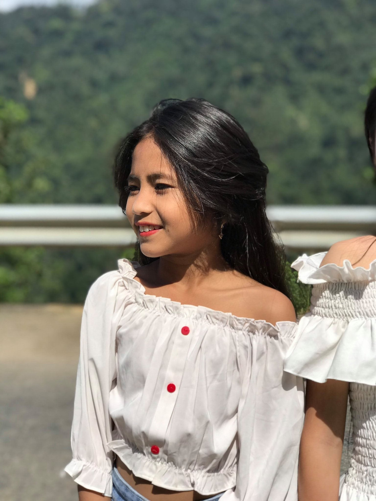 Nguyên nhân khiến mẹ Khánh Huyền lo lắng là bởi, con gái vốn người miền núi sợ lên thành phố sẽ khó hòa nhập cuộc sống với các bạn.