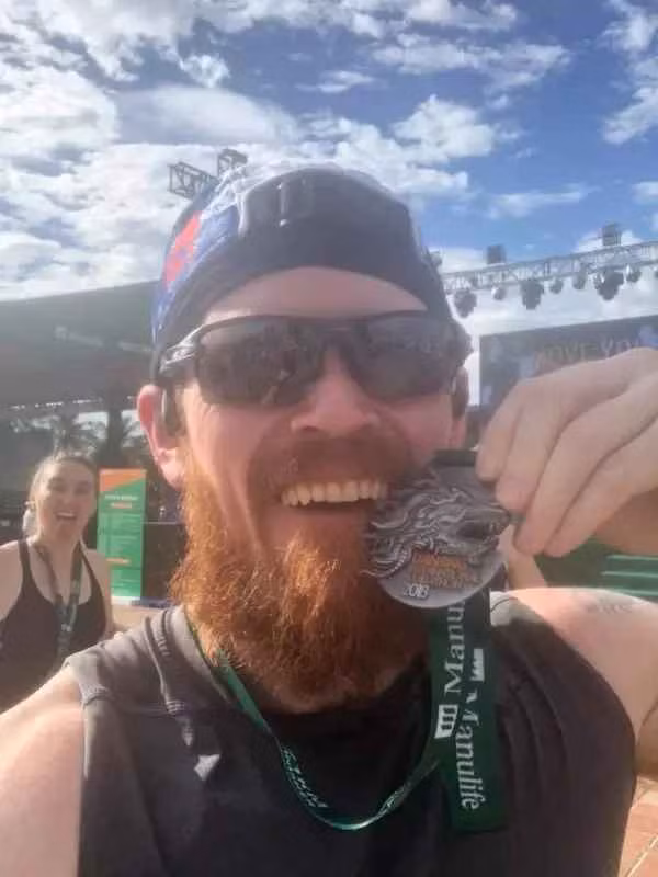 D.F cũng từng tâm sự rất yêu 2 con. Người đàn ông này thường xuyên ghi lại những khoảnh khắc ý nghĩa nhất khi ở bên Cadie Mộc Trà và Alfie Túc Mạch.