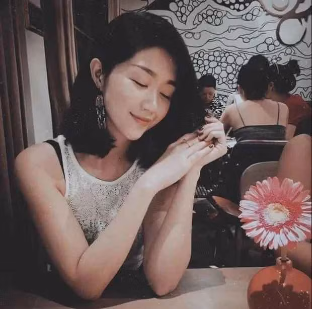 Trên mạng xã hội, Tôn Nữ Nam Phương khá nổi tiếng với trang cá nhân gần 70.000 lượt theo dõi, truyền tải năng lượng tích cực.