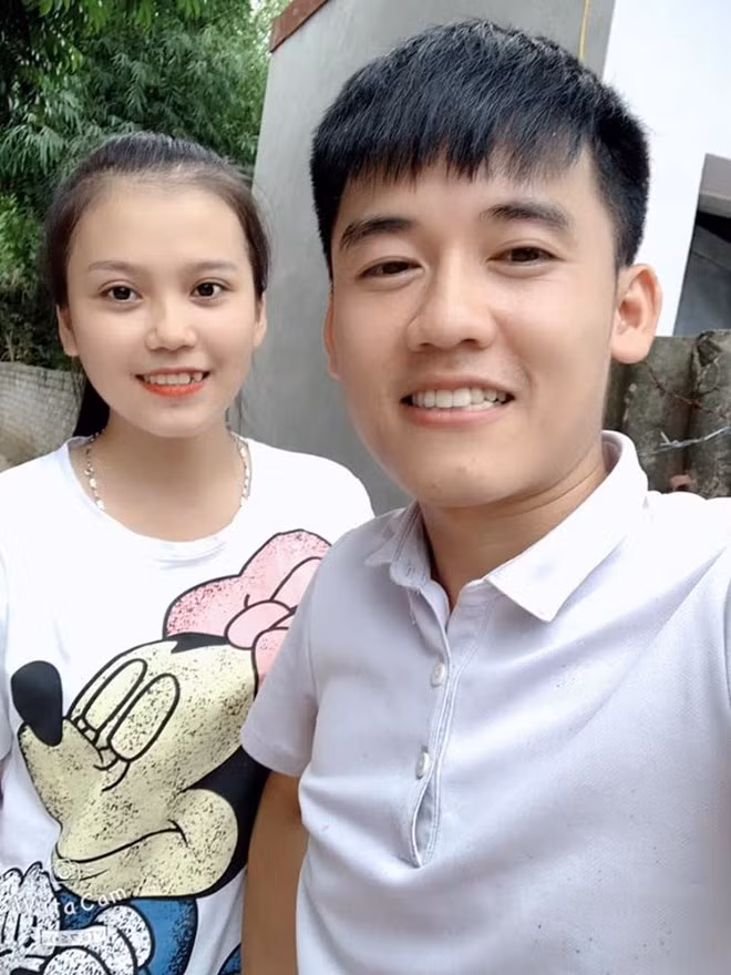 Nữ YouTuber cũng tâm sự rằng việc nổi tiếng giúp cô được yêu mến hơn nhưng cũng áp lực hơn.