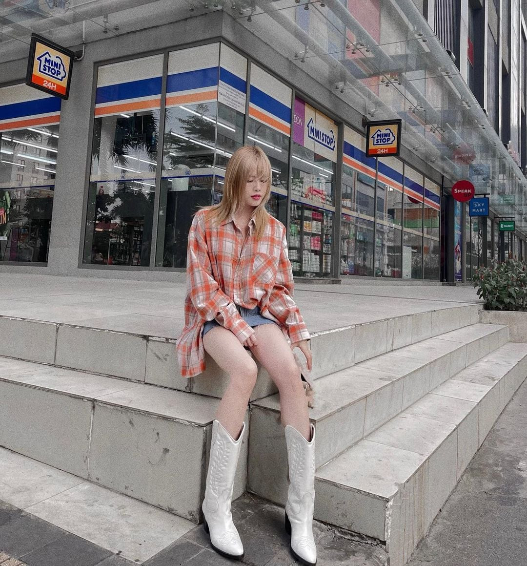 Các fan của "bạn gái tin đồn" Sơn Tùng M-TP cho rằng, có thể sau những ồn ào liên quan đến chuyện tình cảm thì giờ đây cô đã lấy lại được thăng bằng cuộc sống.