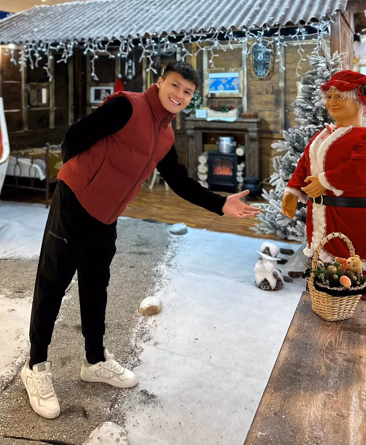 Theo một số nguồn tin, Hải "Con" không kịp đón Tết Nguyên đán cùng gia đình mà sẽ quay lại Pháp để hội quân cùng CLB, chuẩn bị cho mùa giải mới.