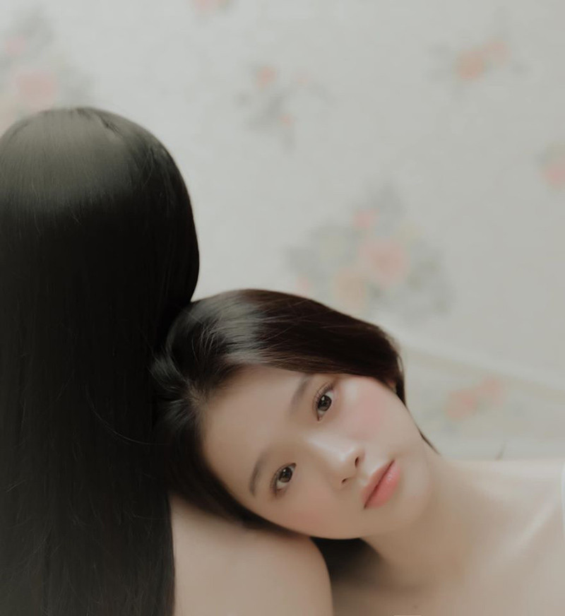 Theo đó, nhiều dân tình để lại bình luận trước màn "thả thính" giữa Linh Ka và Jun Vũ rằng: "Gái xinh đã ít giờ còn yêu nhau, tiếc!". Số khác thì cho rằng: "Thôi đừng yêu nhau hãy để các nam thần khác có cơ hội sánh đôi".