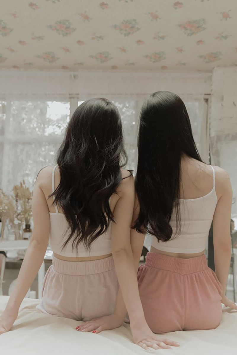 Không ít lời khen của dân mạng được để lại dưới bộ ảnh của Linh Ka và Jun Vũ.