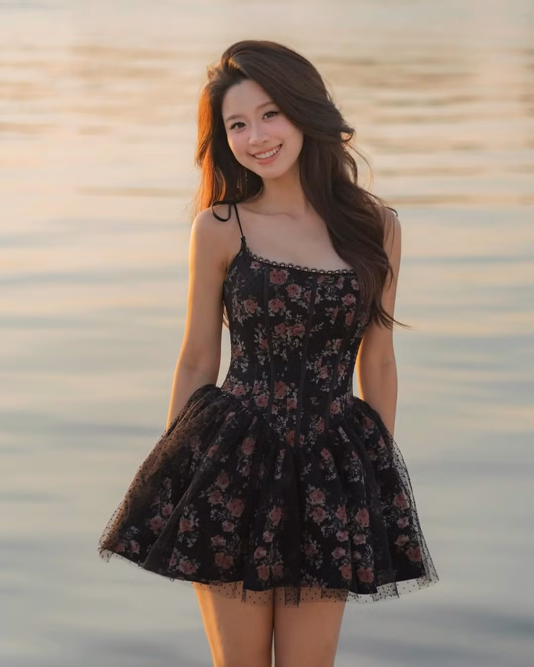 Mọi hoạt động của nàng hot girl Thanh Hóa đều được nhiều người quan tâm, chú ý.