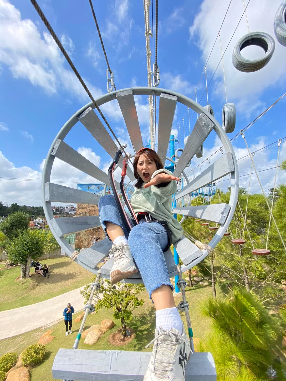 Sau khi đã có một tầm ảnh hưởng nhất định trong hội những người đam mê ăn uống, Pít Ham Ăn tiếp tục lấn sân mở thêm kênh YouTube riêng với định hướng trở thành một food blogger chuyên nghiệp giống những đàn anh chị đi trước trong nghề.