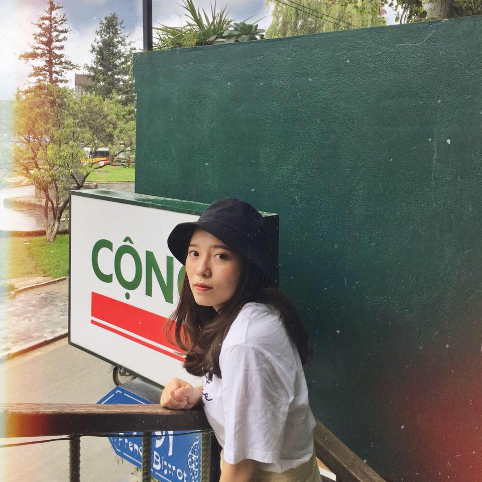 Ngoài công việc chính là sáng tạo nội dung trên các trang mạng xã hội, Pít Ham Ăn hiện còn góp vốn với một số bạn bè thân thiết cùng mở một quán cà phê nhỏ xinh tại thành phố hoa phượng đỏ Hải Phòng. Cô gái nhỏ thích "ăn cả thế giới" đã chứng minh cho mọi người thấy rằng, cứ cố gắng theo đuổi đam mê, thành công sẽ được đền đáp xứng đáng.