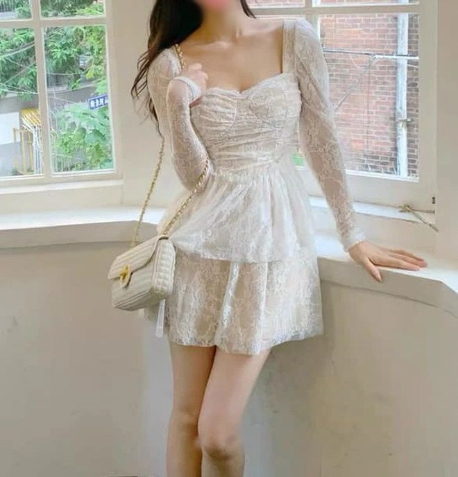 Việc mua hàng online, ngồi nhà "thêm vào giỏ" thay vì chen chân trong các shop thời trang ngày càng được nhiều chị em ưa chuộng. Thế nhưng, ngoài ưu điểm nhanh - gọn - lẹ, hình thức mua hàng này cũng tồn tại không ít rủi ro.