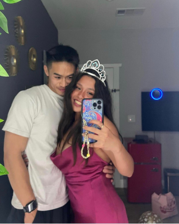 Theo những gì Phượng Chanel chia sẻ, ngoài thời gian học tập và vui chơi cùng bạn bè, SuSu cũng rất chăm chỉ tập luyện thể thao để giữ gìn thân hình săn chắc.