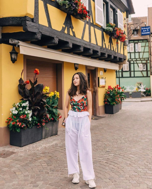 Có mẹ là một trong những nữ đại gia đình đám nên SuSu cũng được biết đến là một “rich kid” chính hiệu.