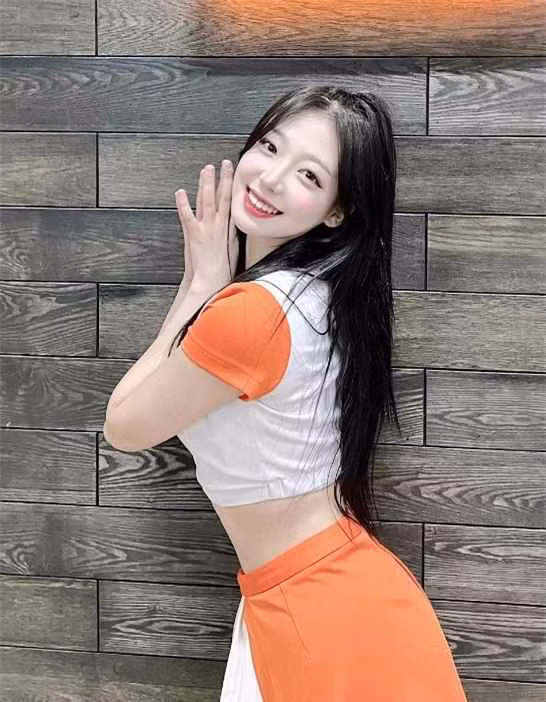 Suhan Woo cao 1m66, body săn chắc có được nhờ chăm chỉ tập luyện nhiều năm.