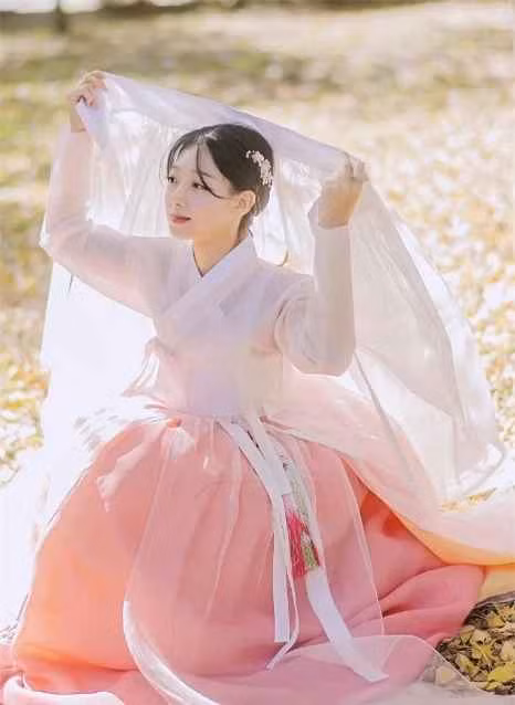 Chế độ ăn uống và chăm sóc da cũng là hạng mục mà Suhan Woo chú tâm để có được nhan sắc đắt giá hiện tại.