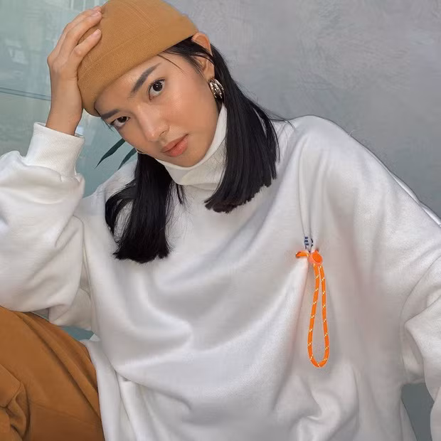 Châu Bùi là 1 hot girl Việt mới về với hội độc thân cách đây không lâu. Thế là Tết năm nay dân tình không được nhìn thấy những khoảnh khắc cưng xỉu của cô nàng và Decao nữa rồi.