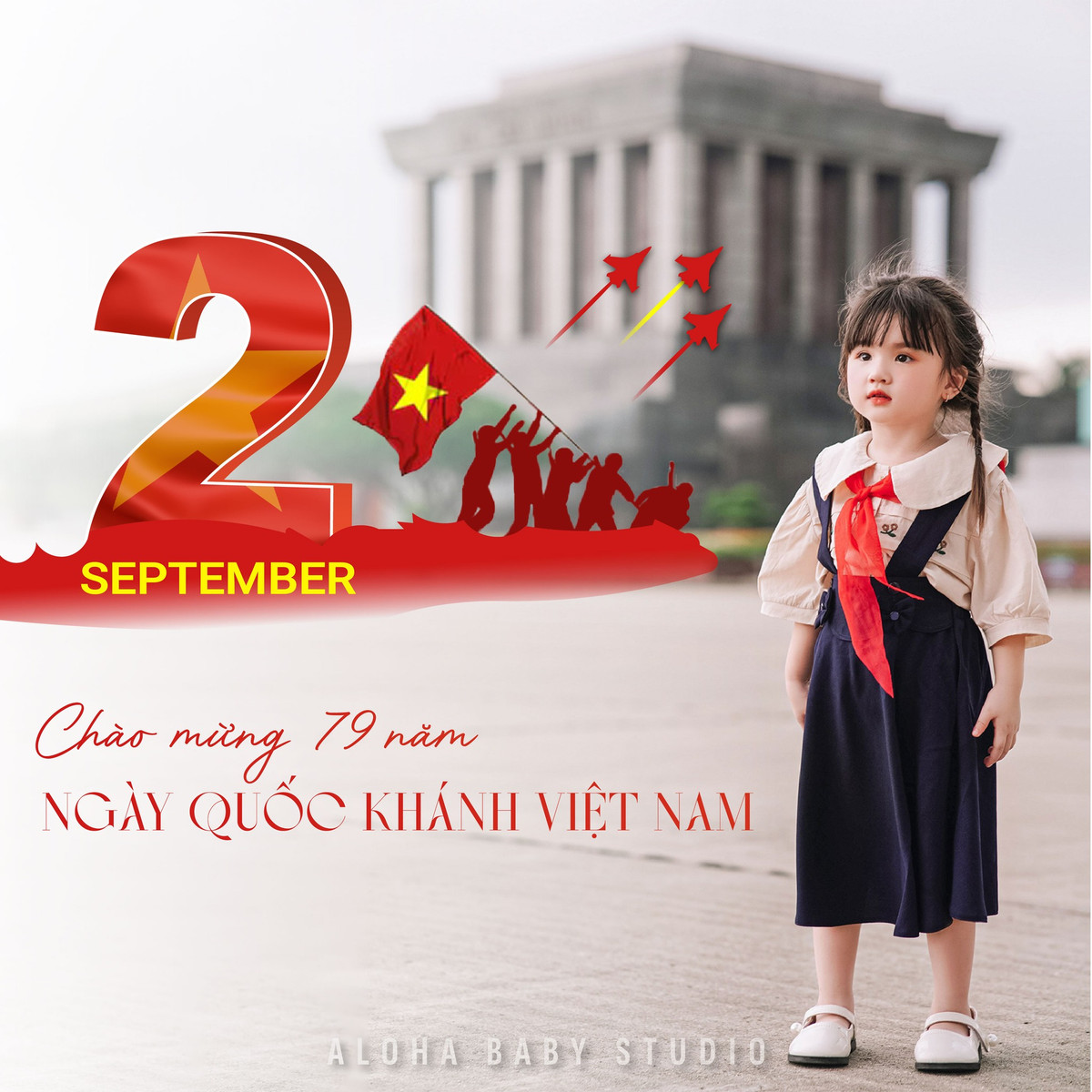 Việc đi quay cũng không ảnh hưởng nhiều đến học tập của con, ở độ tuổi của con vẫn còn học ít, vậy nên hôm nào quay ngày thì tối về mẹ con sẽ giúp con học ở nhà.