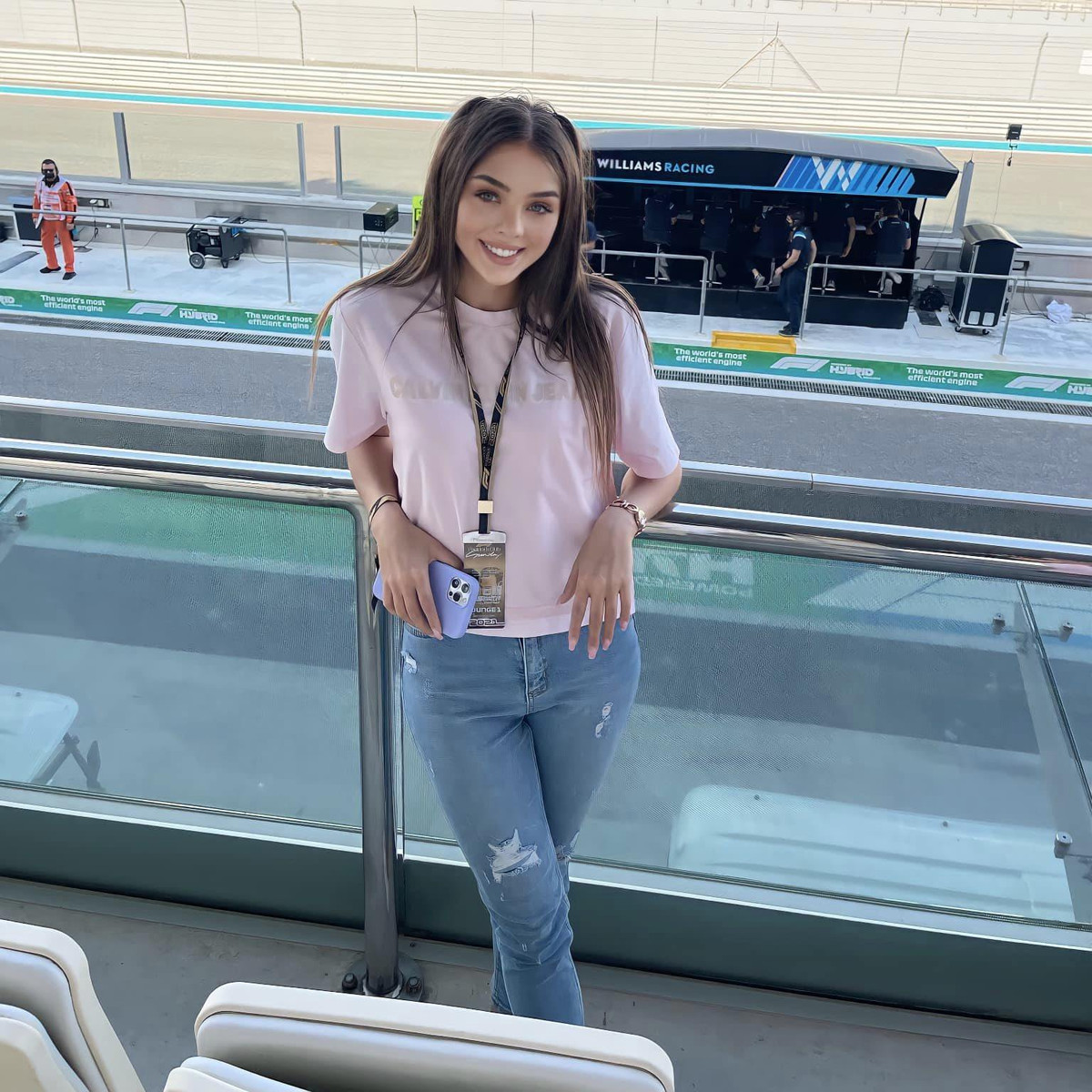 Nhan sắc của Dianka nhận không ít lời khen từ netizen kể cả trước hay sau khi làm đám cưới với chàng thủ môn gốc Thanh Hoá.