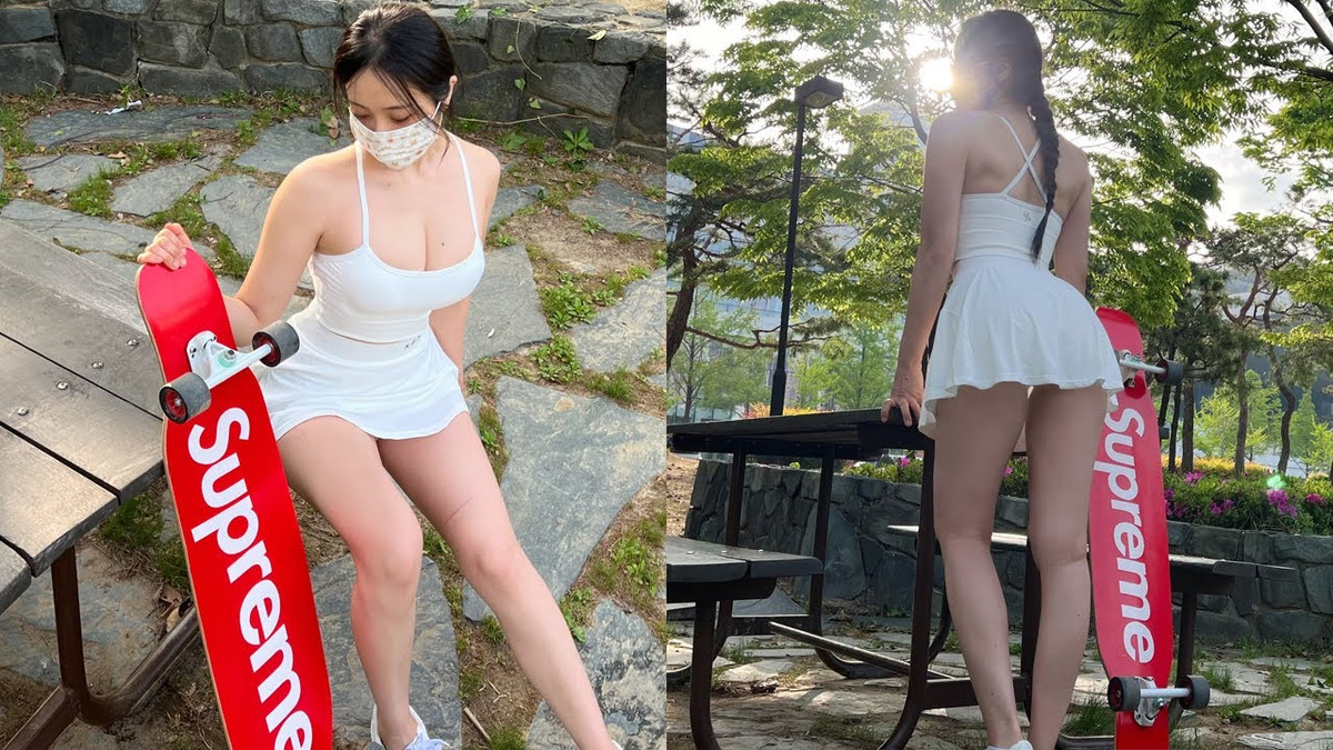 Theo đó, thời gian gần đây, trên trang Instagram cá nhân, Wony thường xuyên chia sẻ hình ảnh, clip diện váy hai dây dáng dài đi ăn hàng, đến các khu vơi chơi, trung tâm mua sắm hay thậm chí là lúc lái xe.