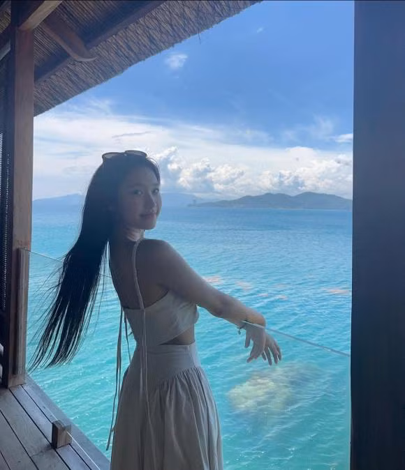 Văn Hậu và Hải My đã đồng hành cùng nhau 3 năm trên chặng đường yêu đương. Hiện tại, cả hai đã ra mắt hai bên gia đình nhưng vẫn tập trung cho công việc và chưa tính đến chuyện kết hôn.